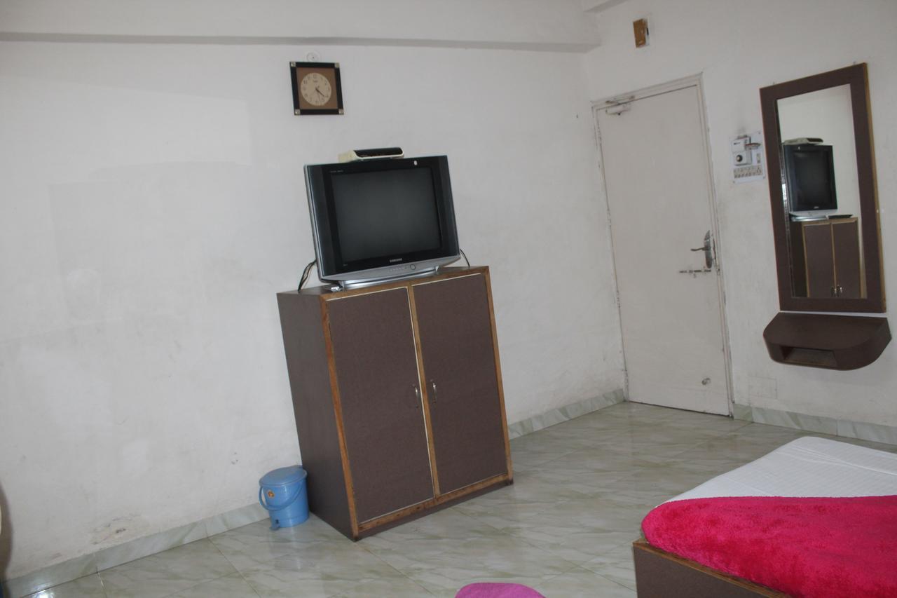 Hotel Peshwa Evrengabad Dış mekan fotoğraf